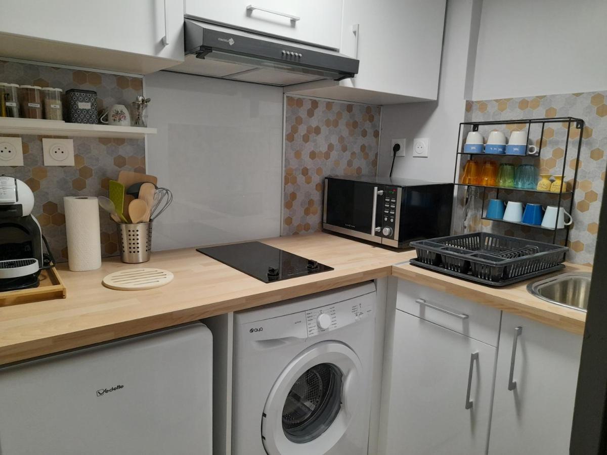 Les Melias T1 Apartamento Roujan Exterior foto